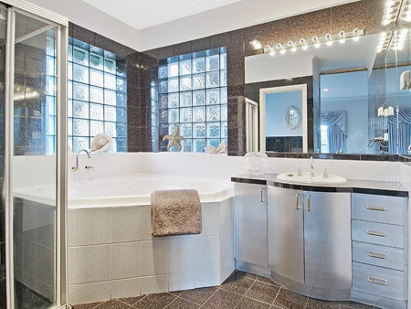 bathroom_1